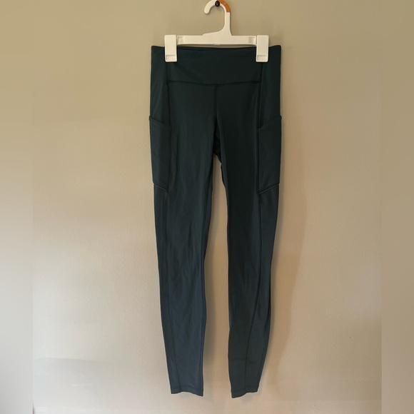 Lululemon Speed Up Tight Warp Tech 28" submarine - Picture 2 of 6